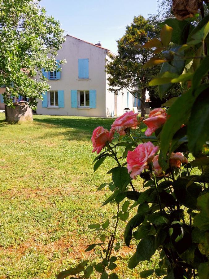 Gite Dans Une Ambiance Vegetale Avec Spa Privatif Jazennes Bagian luar foto